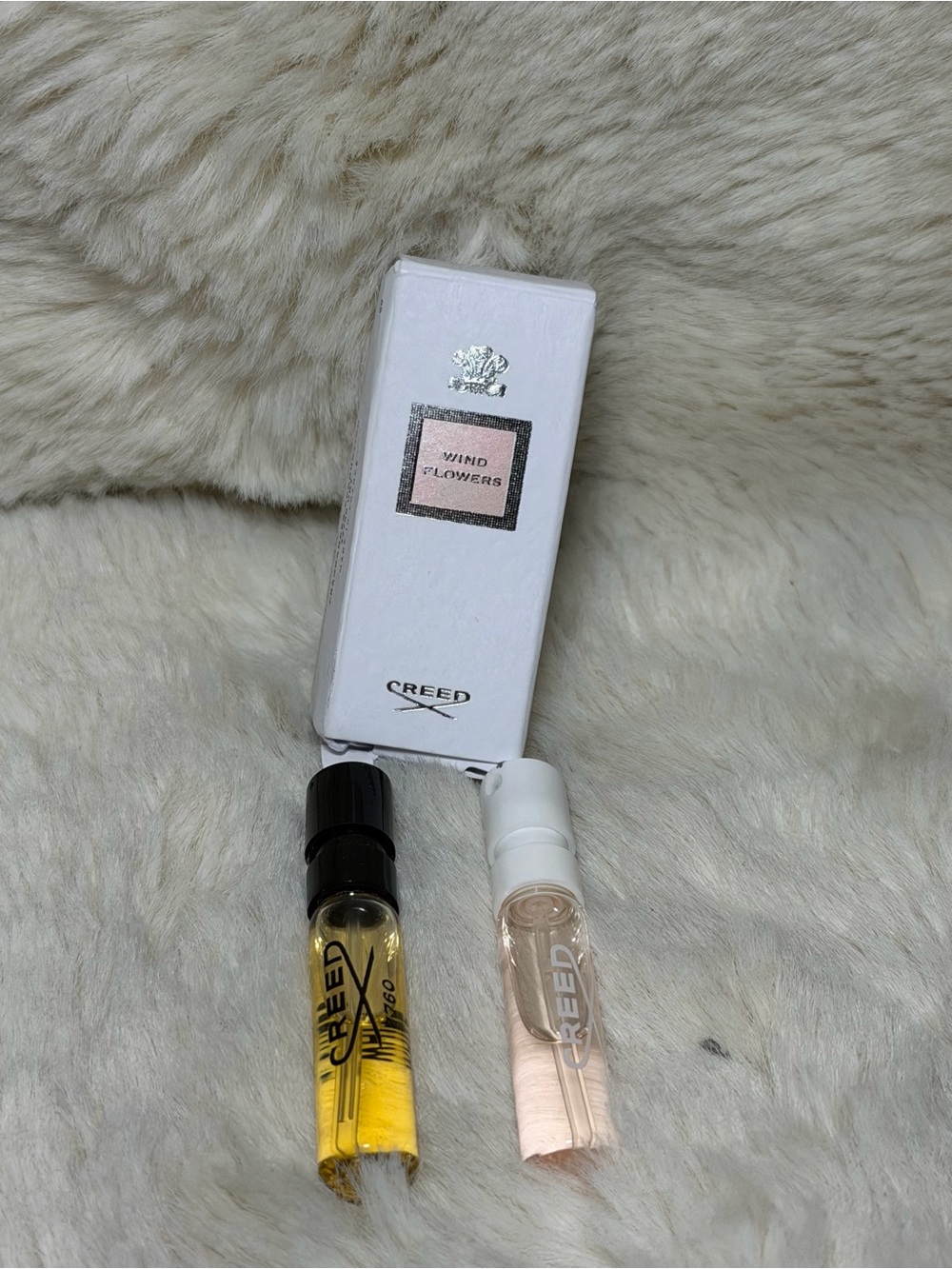 Creed Wind Flowers Sample Vials — Soft Pink & Golden Yellow